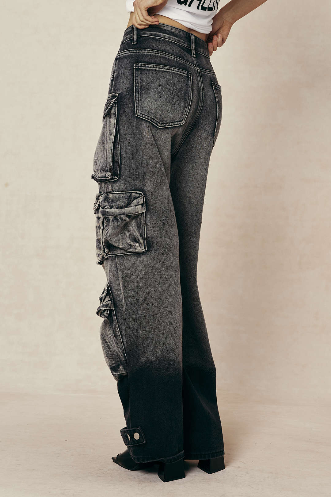 Ombre Multi Pocket Wide Leg Cargo Jeans - Image 8
